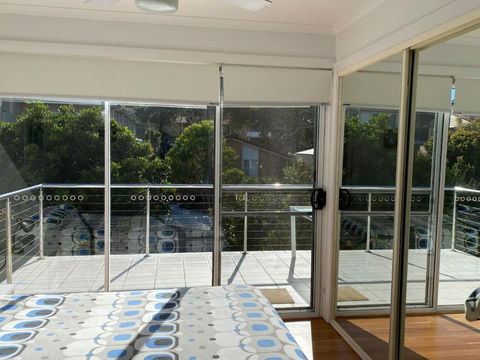Ultimate Beach House 19a Graham Street Views Peace & Quiet - Brisbane Tourism 6