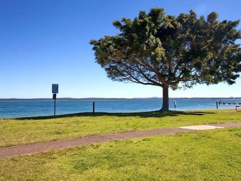 Bay Parklands Unit 69 / 2 Gowrie Avenue - Tourism Brisbane 5