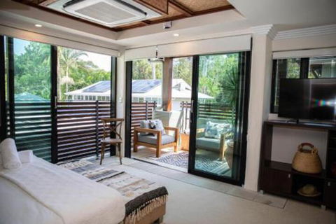 Sunrise On Four Mile Port Douglas - Tourism Brisbane 4