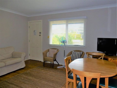 2 / 9 Donlan Rd Delightful Donlan - Tourism Brisbane 6