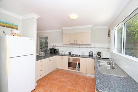 FANTASTIC HOLIDAY UNIT In A PERFECT LOCATION - Brisbane 4u 6