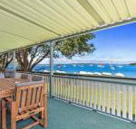 Sunset Beach House Soldiers Point Sleeps 9 - Brisbane Tourism