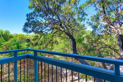 Surfside Beach House 17 Rainbow Shores Swimming Pool 2 Minute Walk To Beach Air Conditioning Relax Here - Tourism Brisbane 1