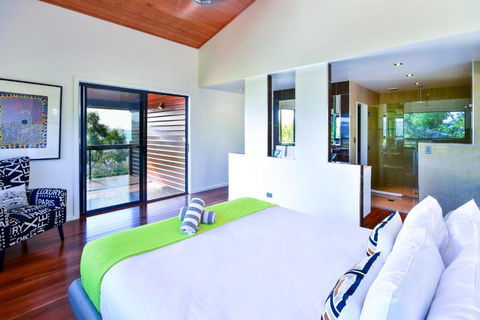 Point Blue On Hamilton Island - Tourism Brisbane 2