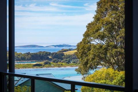 Hillcrest Views Of Wagonga - Tourism Brisbane 1