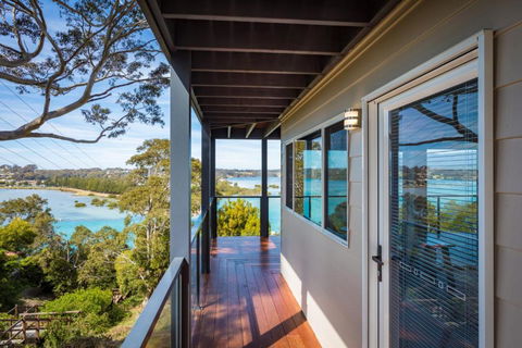 Hillcrest Views Of Wagonga - Tourism Brisbane 2