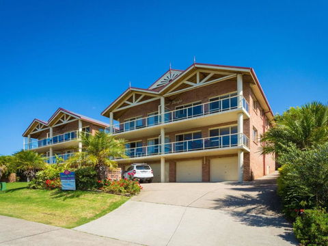 Grand Pacific 1 Unit 1 - Tourism Brisbane 5