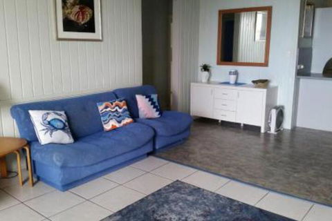 By The Sea Unit 3 13 Esplanade Kings Beach - Tourism Brisbane 2
