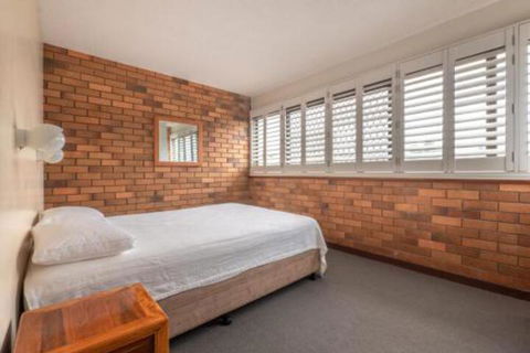 San Clemente U1 / 24 Orvieto Terrace - Tourism Brisbane 3