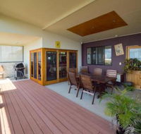 Blue Water Retreat Upstairs - Brisbane 4u
