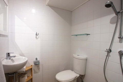 Mowamba B2 Three Bedroom - Brisbane Tourism 4
