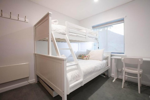 Mowamba B2 Three Bedroom - Brisbane Tourism 1