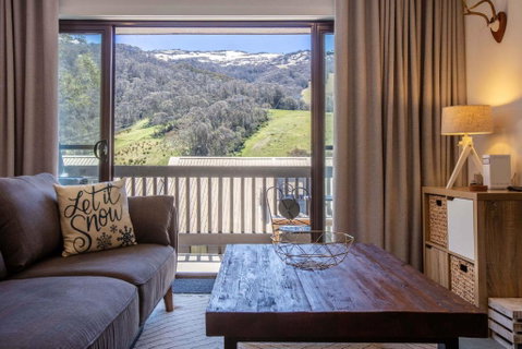 Mowamba B2 Three Bedroom - Brisbane Tourism 2