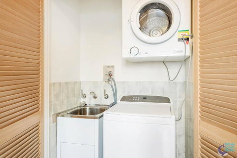 Pacific Pines Unit 6 - Tourism Brisbane 1