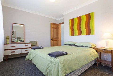 Pacific Pines Unit 6 - Tourism Brisbane 6