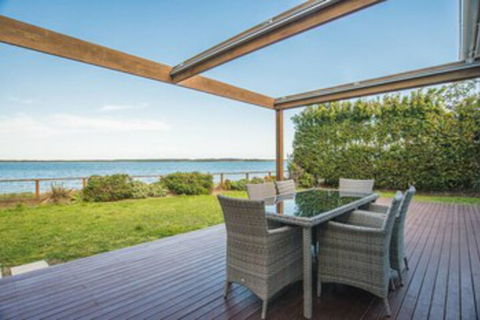 Ultimate Sandringham Beach Front Luxury House - Tourism Brisbane 0