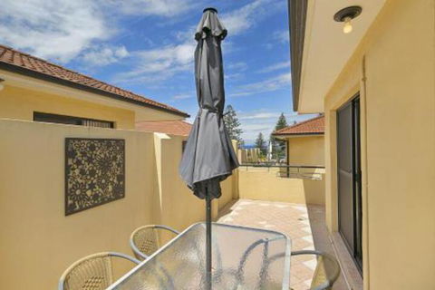 Seychells Toowoon Bay - Tourism Brisbane 2