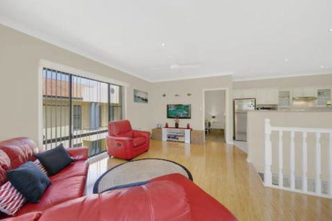 Seychells Toowoon Bay - Tourism Brisbane 4