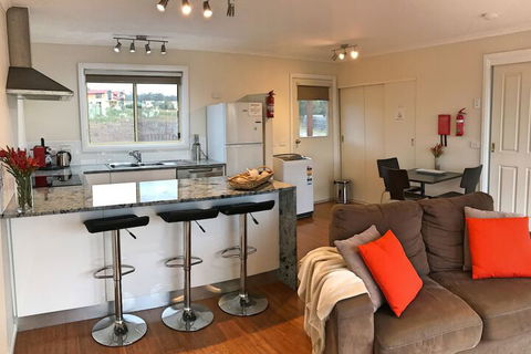 Angasi Apartment On Highcrest - Brisbane Tourism 5