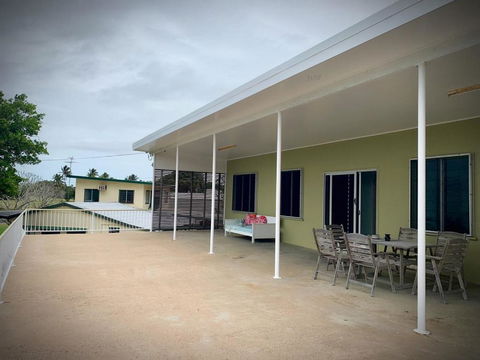 Holiday Rental Huge House With Beach Views - Tourism Brisbane 4