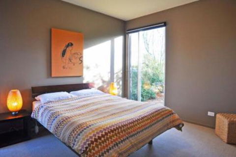 THE Lake House - Surf Side - Brisbane 4u 5