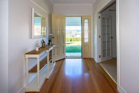 Bellfield House Mudgee - Tourism Brisbane 1