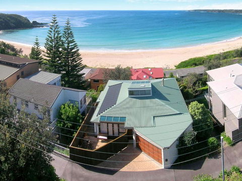 BEDARRA MOLLYMOOK BEACH - Brisbane 4u 1