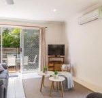 Lovely Modern Villa Amidst Peaceful Surroundings - Tourism Brisbane