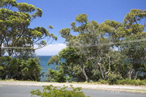 HARBOUR BREEZE ULLADULLA - Brisbane Tourism 0