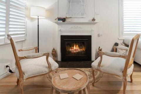 Amber Cottage Luxury Seaside Retreat With Outdoor Spa! - Tourism Brisbane 2