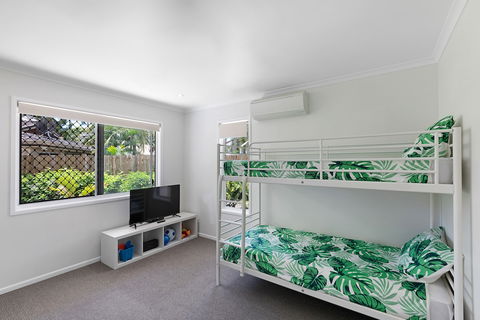 Whitsunday Palms - Tourism Brisbane 6