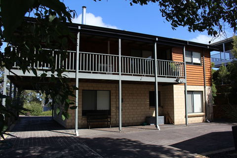 Waterside View - Brisbane Tourism 0