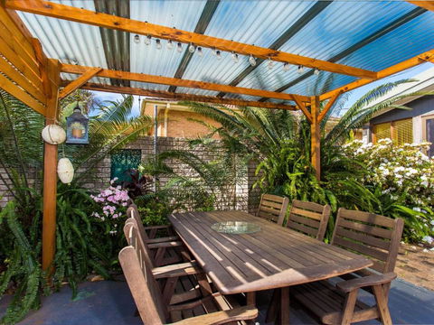 Waterfront At Point Road - Tourism Brisbane 4