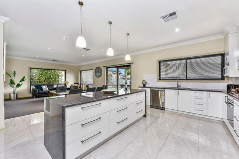 Accommodation On Lansell 2 - Tourism Brisbane 1
