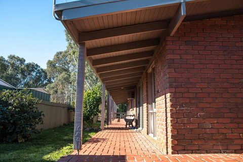 Water's Edge Bundalong - Tourism Brisbane 1