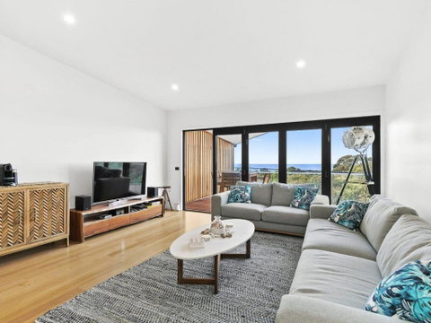 POINT BREAK NEW LISTING 2019 - Tourism Brisbane 4