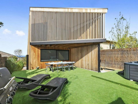 POINT BREAK NEW LISTING 2019 - Tourism Brisbane 2