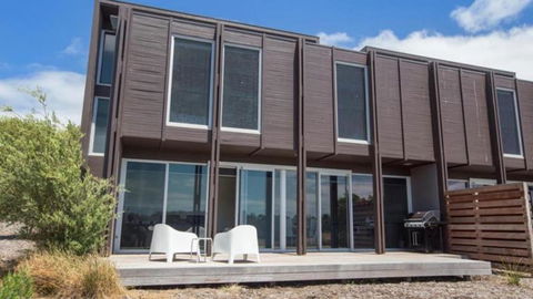 ST ANDREWS BEACH APARTMENT 4.02 - Tourism Brisbane 5