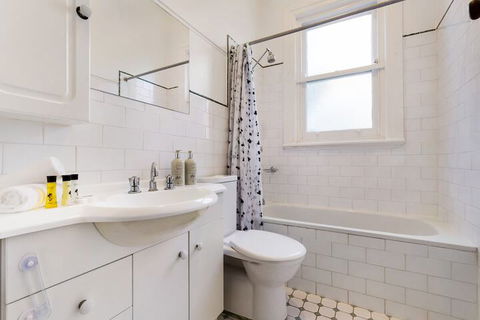 Drummoyne 3 Bedroom Home (62ALE) - Brisbane 4u 2