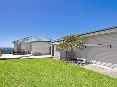 Blue Horizon Beachfront With Fireplace - Tourism Brisbane 3