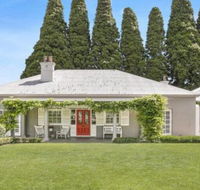 Nattai Lodge house  cottage in beautiful garden - Tourism Brisbane