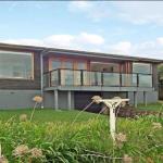 Prime Position Across From Seven Mile Beach - Tourism Brisbane 0