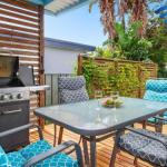 Sea Shack Renovated 1950s Beach House - Tourism Brisbane 0