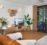 St Tropez Beachside Luxe - Brisbane Tourism