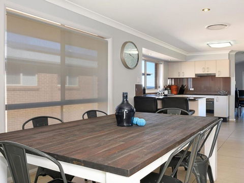 Sunset Over Neptune Pet Friendly 5 Min To Beach - Tourism Brisbane 1