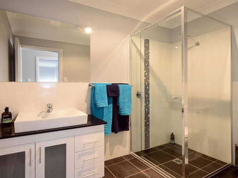 Sunset Over Neptune Pet Friendly 5 Min To Beach - Tourism Brisbane 4