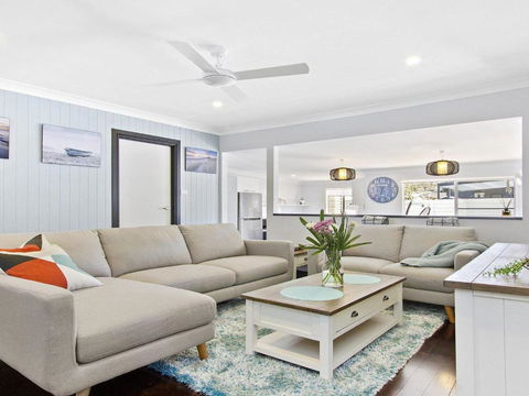 Sunset Beach Situated Between Two Beaches & A Lake - Tourism Brisbane 1