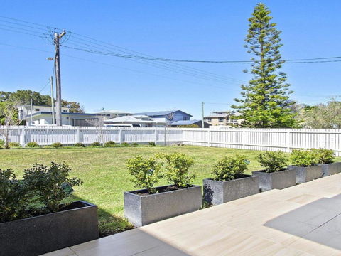 Sunset Beach Situated Between Two Beaches & A Lake - Tourism Brisbane 5