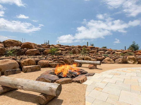 Willowview Coastal Retreat Stunning Views - Tourism Brisbane 4