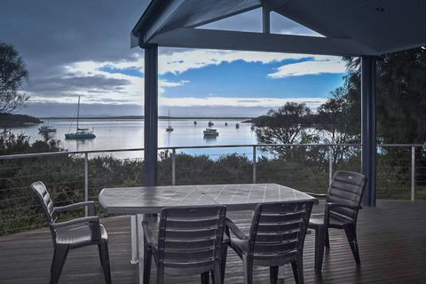 Rest A Shore Coffin Bay - Brisbane Tourism 5